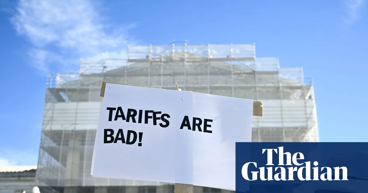 Featured image for Americans Concerned About Financial Security and Political Disconnect