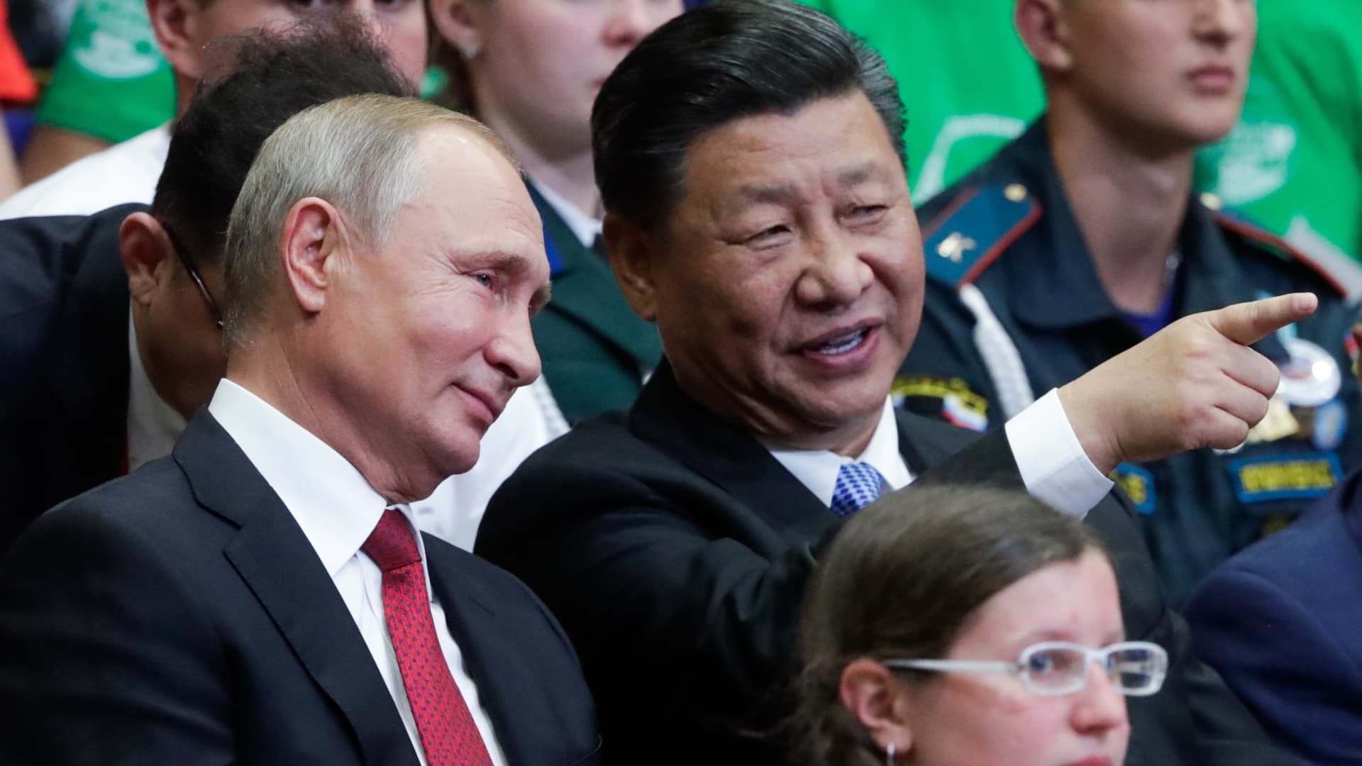 Xi Jinping's Visit to Putin Amid Ukraine War Raises Questions and Hopes
