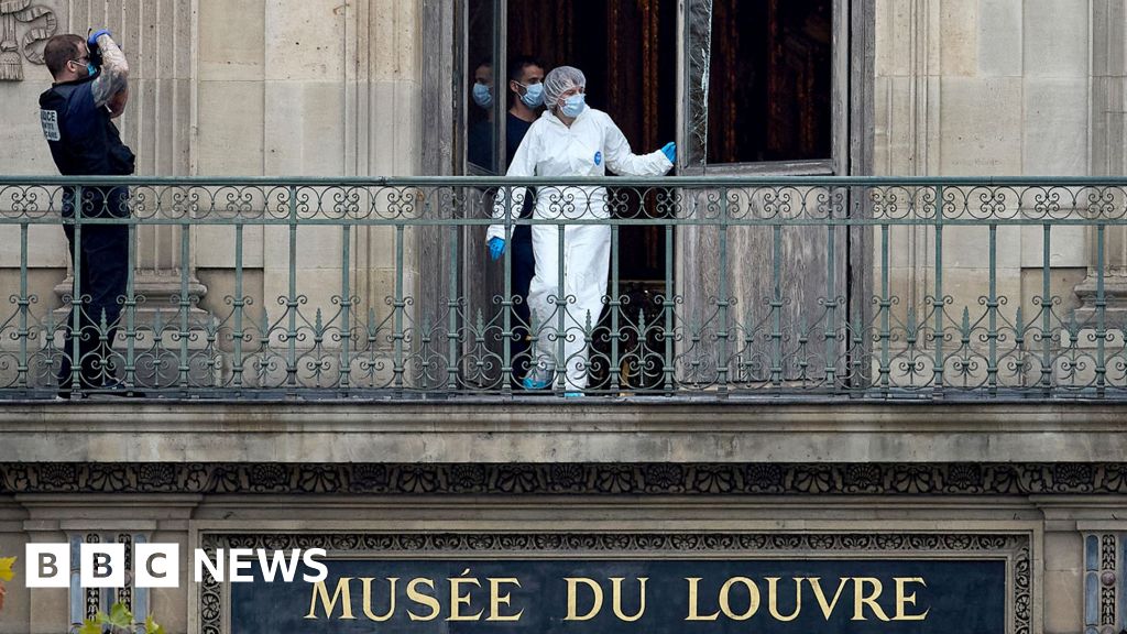 Featured image for Louvre's €88m Jewel Heist: A Failed Security and Its Global Impact