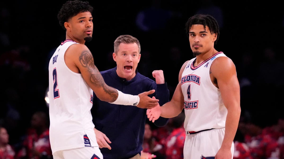 Featured image for "March Madness 2024: Tracking College Basketball Coaching Changes and Hottest Rumors"