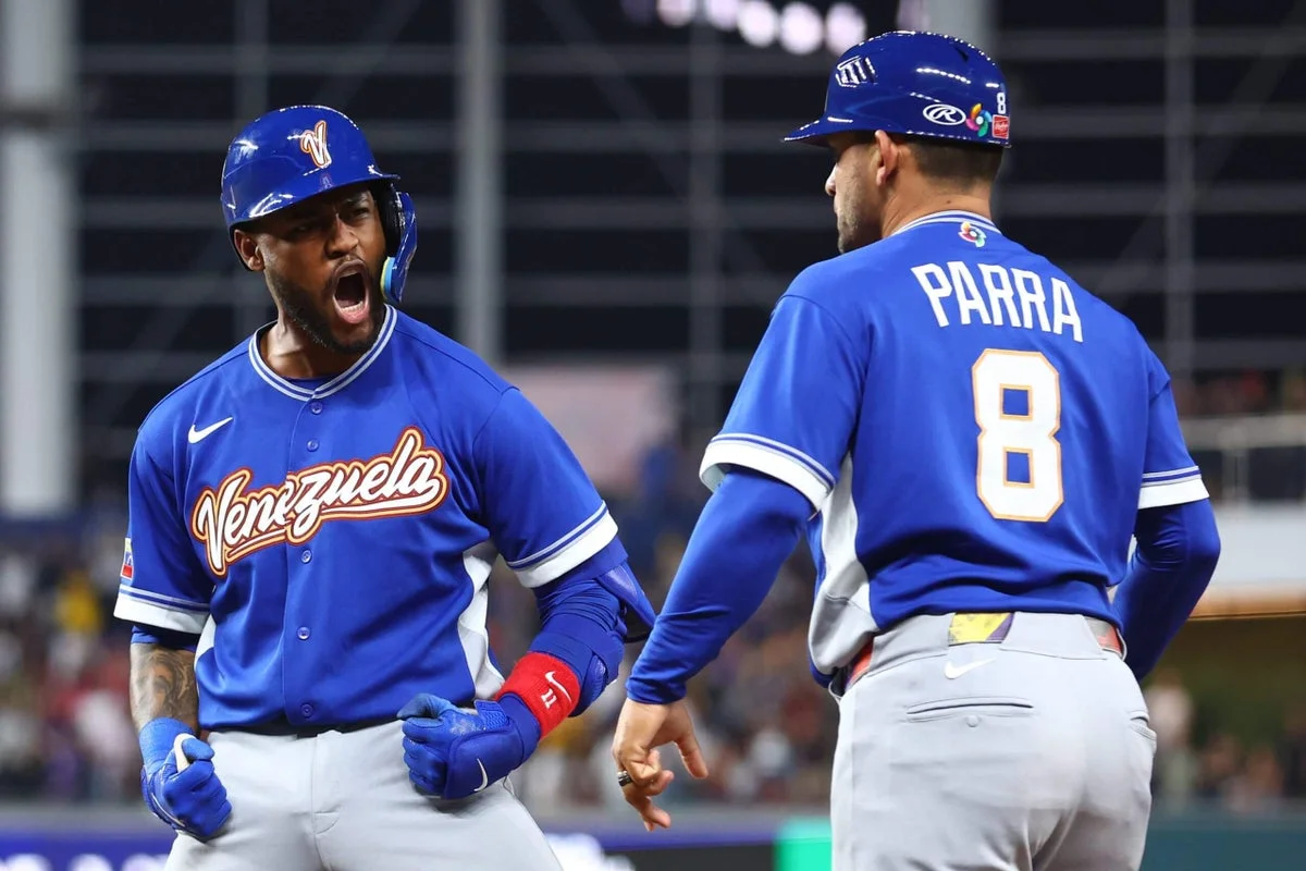 Venezuela rides late rally to reach WBC final vs USA