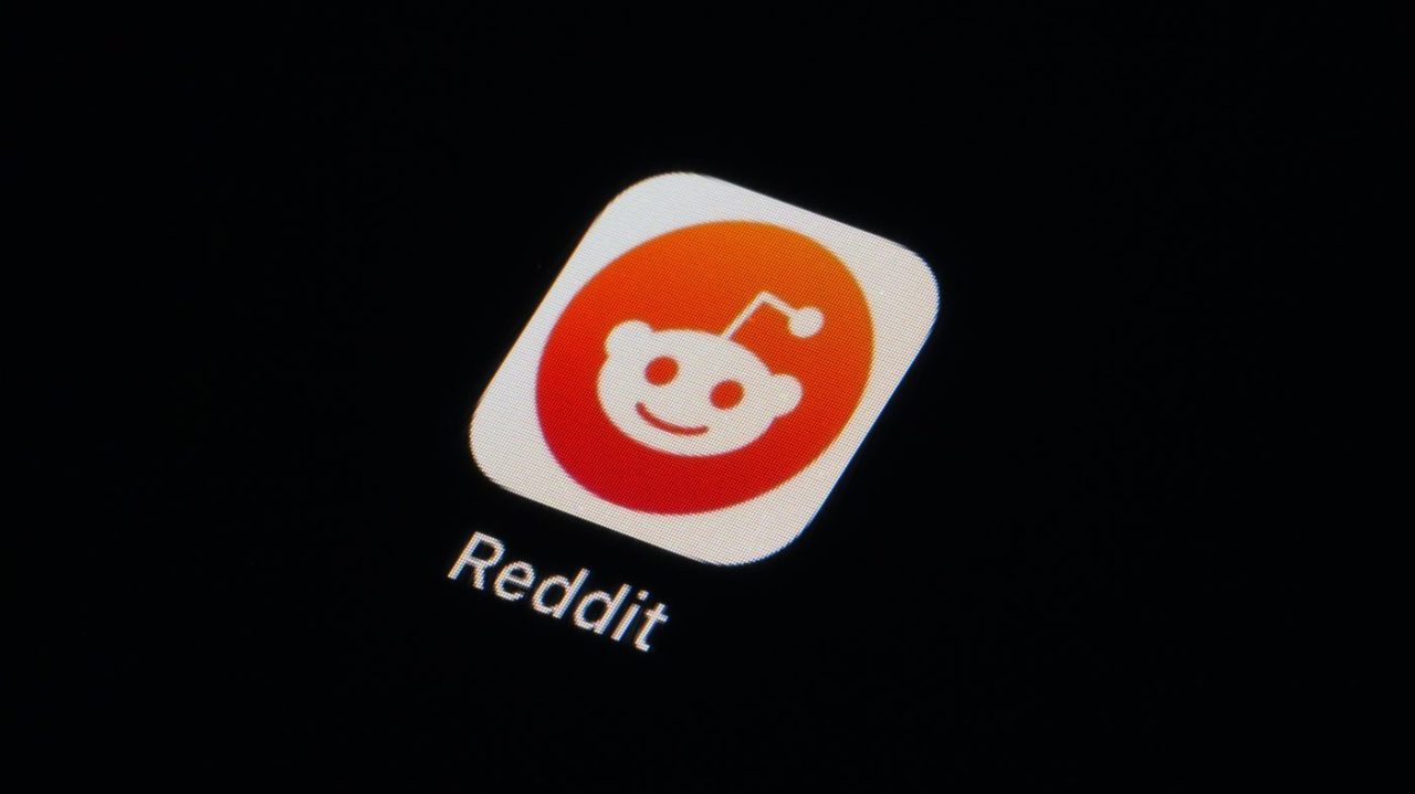 "Warnings of Real-World Dangers: Reddit Moderators and Yelp Highlight GOP Social Media Laws"