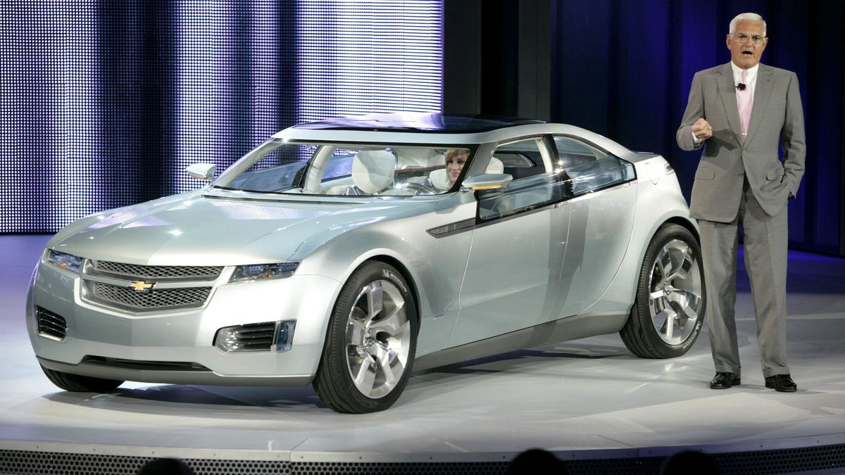 Featured image for "GM Revives Hybrid Vehicle Lineup for North American Market"