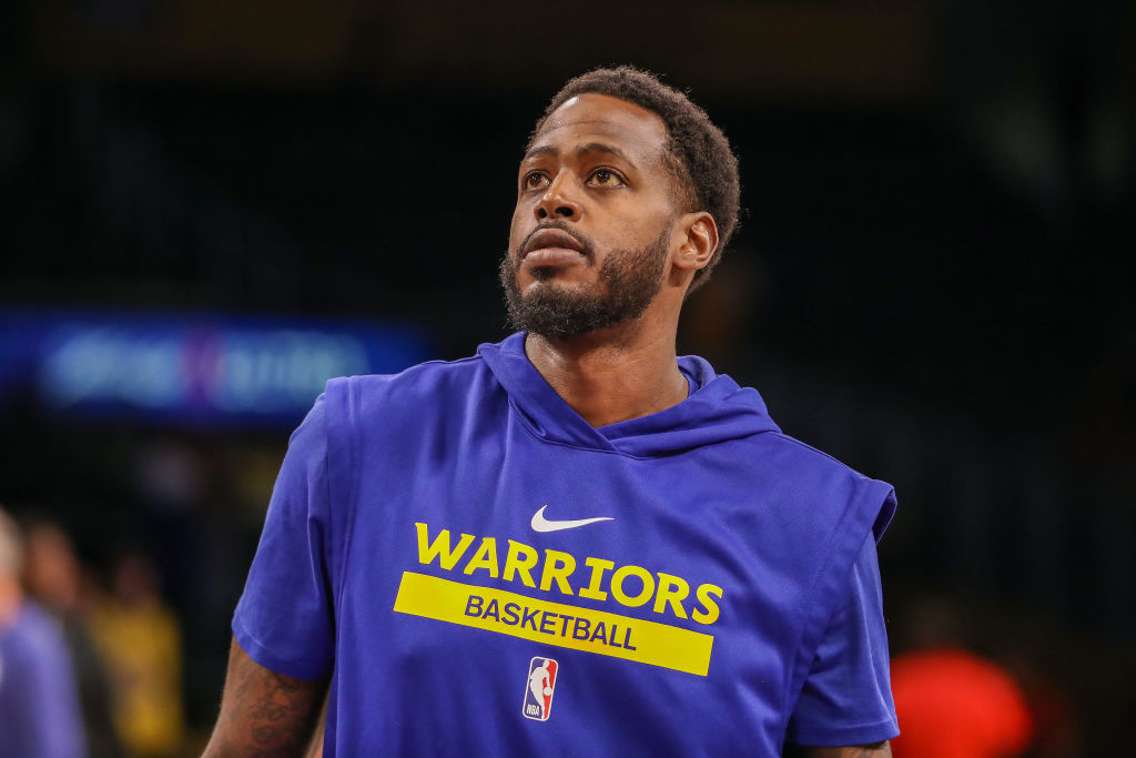 Warriors survive Game 5 against Lakers with Curry's help.