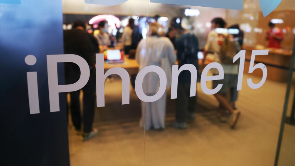 "Apple's iPhone 15 Battery Upgrade: Doubling Lifespan and Health Monitoring in iOS 17.4"