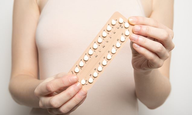 Featured image for Early birth control pill use linked to higher depression risk in women.