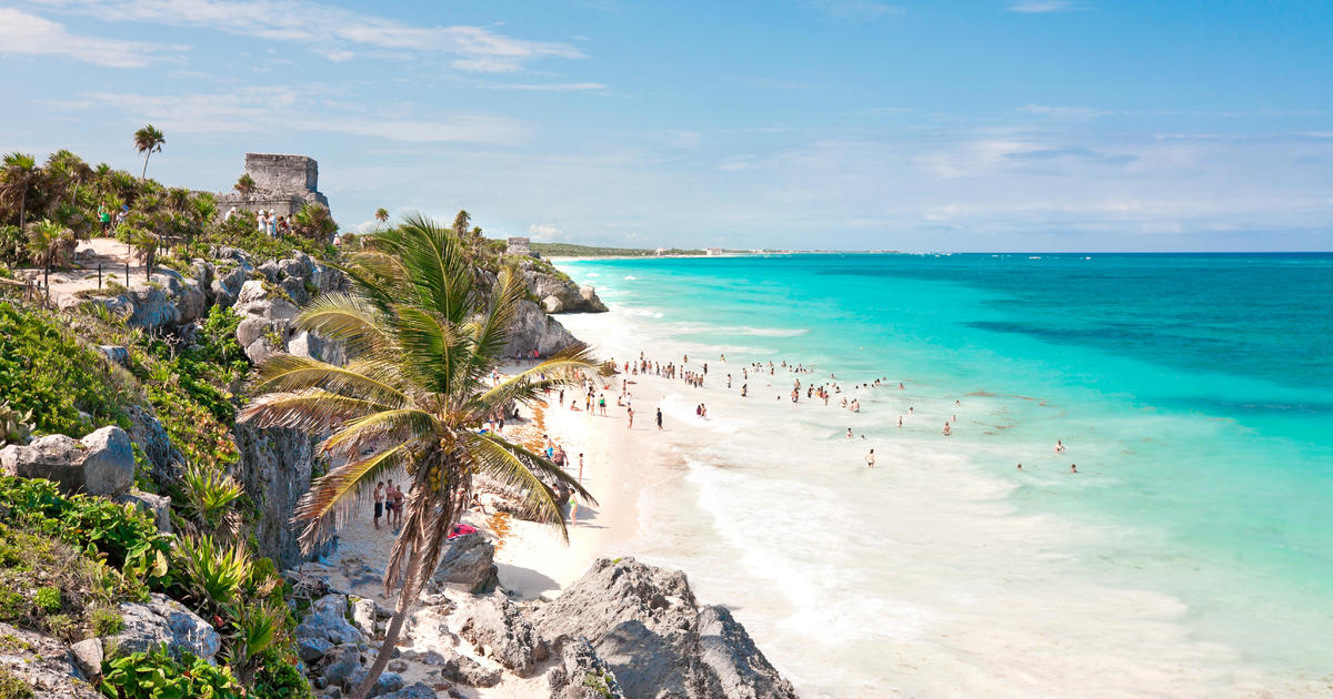 Tourist killed in Tulum robbery.