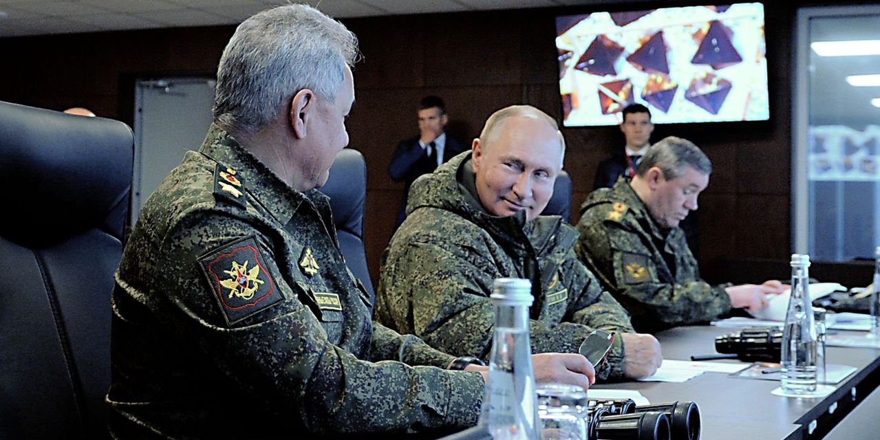 The Impact of Military Leaders and Failed Mutiny on Russia's Power Balance