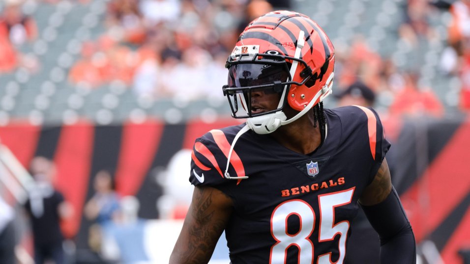 "NFL Week 16 Fantasy Football: Start 'Em, Sit 'Em and Matchup Meanings"