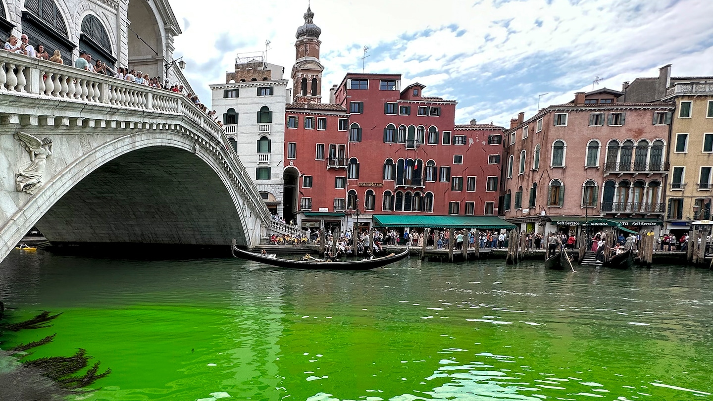 Featured image for Investigation Launched as Venice's Grand Canal Turns Fluorescent Green