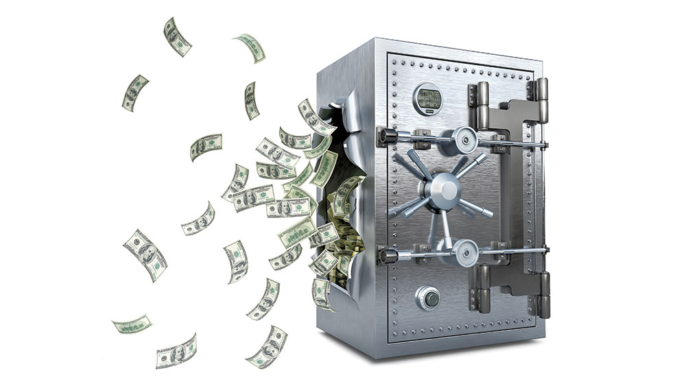Fed Rate Hike Impacts Credit Card Debt and Bank Stocks