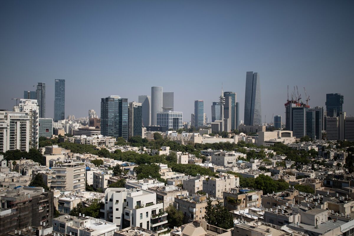 "Israel on High Alert: Anticipating Retaliation from Iran"