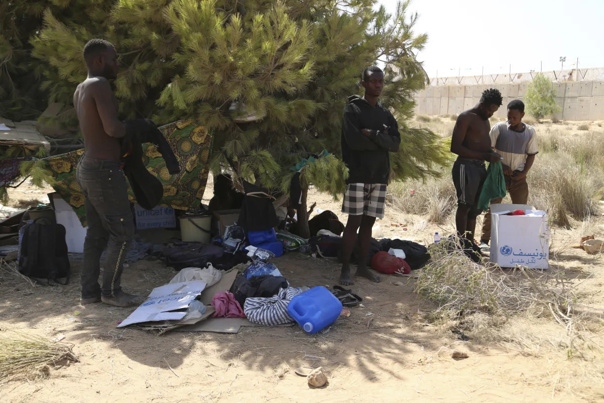 Featured image for Migrants pushed back into desert: Tunisia's admission and UNHCR's appeal