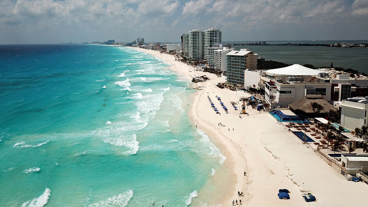 Drug cartel violence in Cancun resort: 8 bodies found by authorities.
