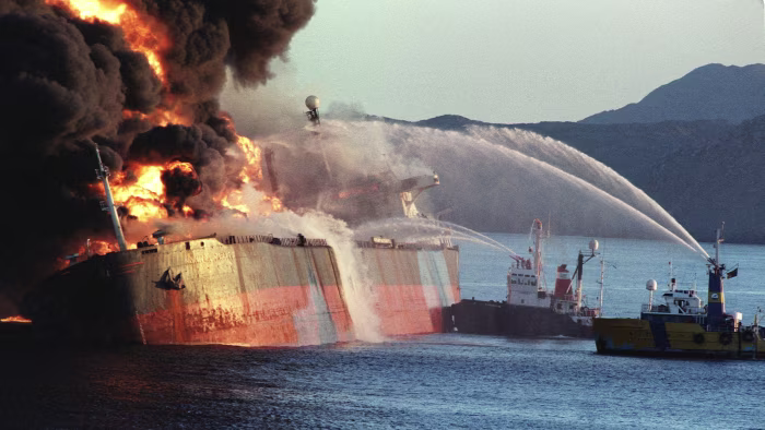 Featured image for Tensions Rise as Tankers Maneuver Near Strait of Hormuz