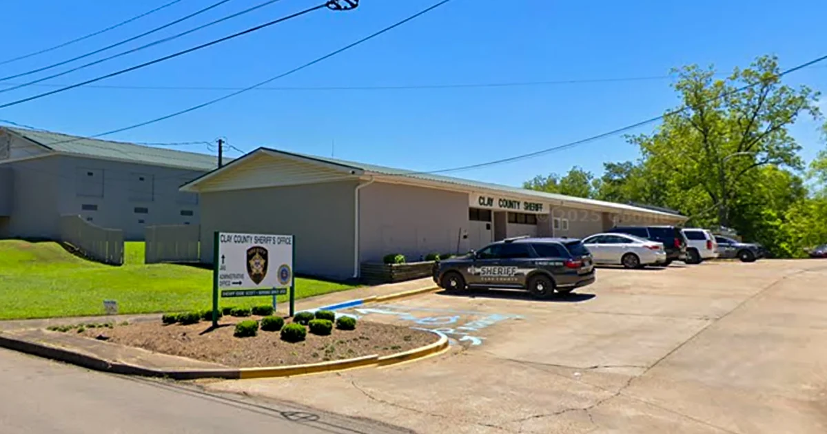 Featured image for Six Dead in Mississippi Shooting; Suspect in Custody