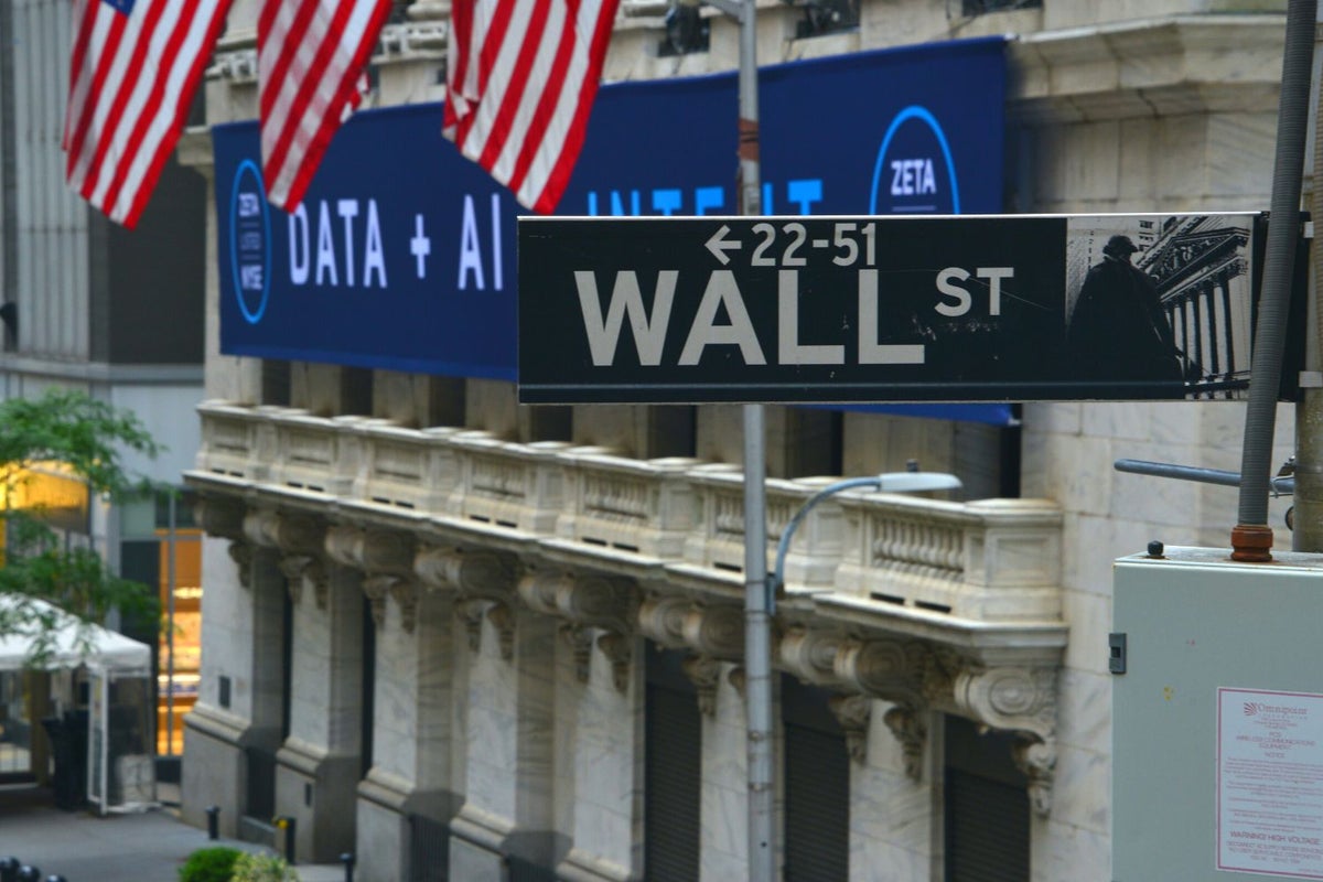 US Business Activity Surges in April, Signaling Economic Growth and Inflation Risks.