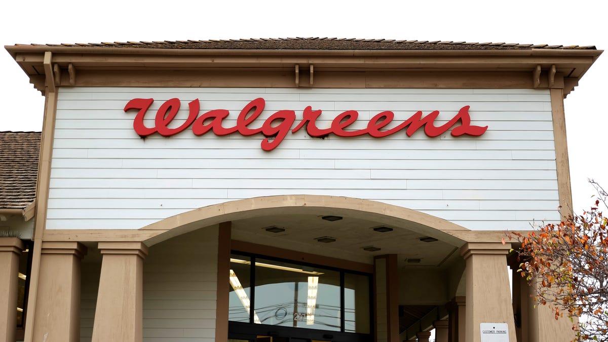 Pharmacists' Protest Forces Walgreens Store Closures