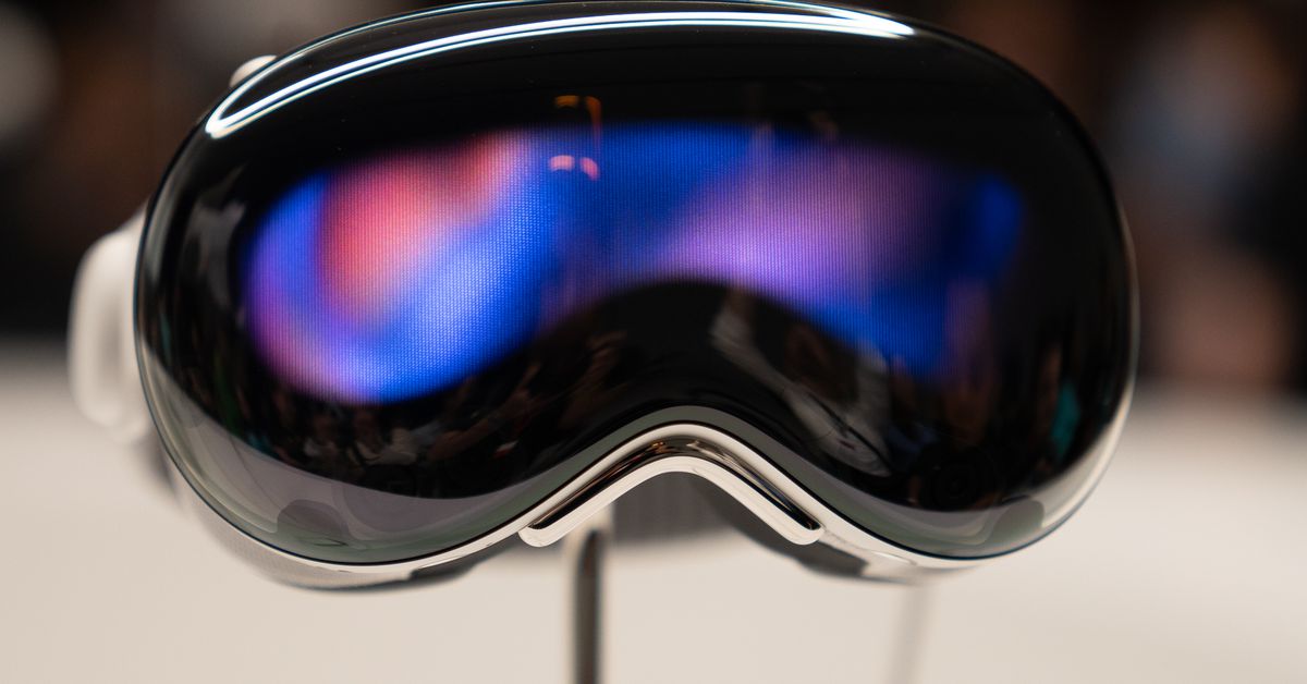 Featured image for Apple's Vision Pro: A Game-Changer in Screenless Computing