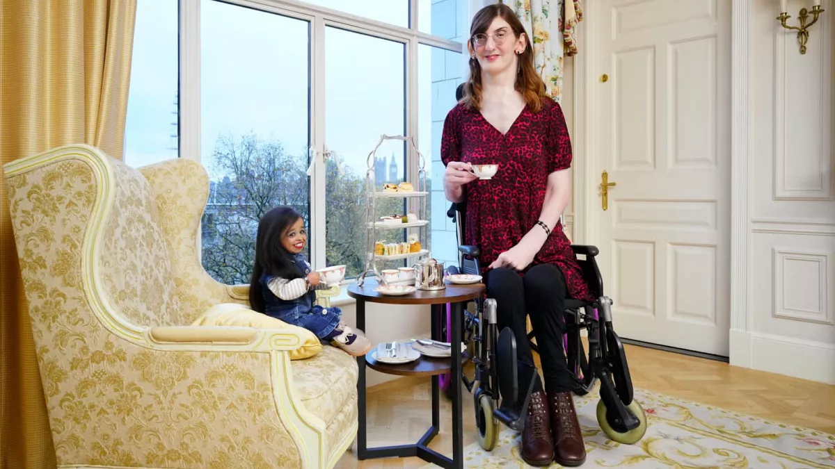 Tallest and Shortest Women Share Record-Breaking Tea in London