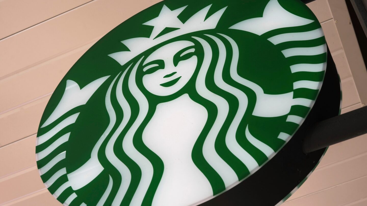 Featured image for Starbucks Union Threatens Major Strike Ahead of Holiday Season