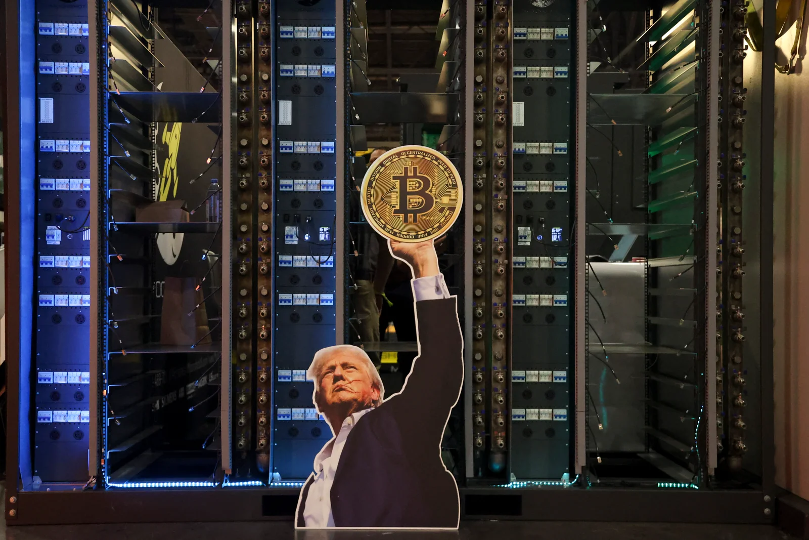Trump's Administration Boosts Crypto Amidst Economic and Ethical Concerns