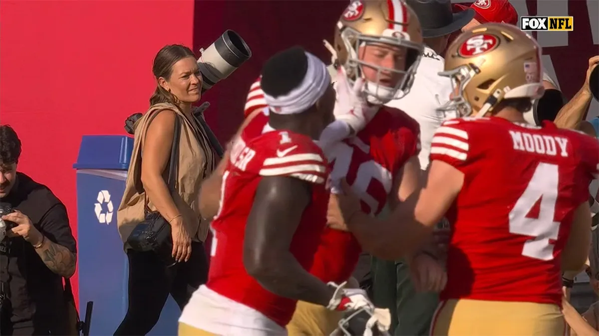 Featured image for Shanahan Downplays Deebo-Pepper Sideline Scuffle Amid 49ers Injury Woes