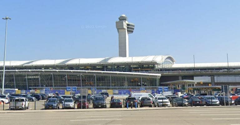 Severe Storms Ground Flights at Major NYC Airports on Busy Travel Weekend