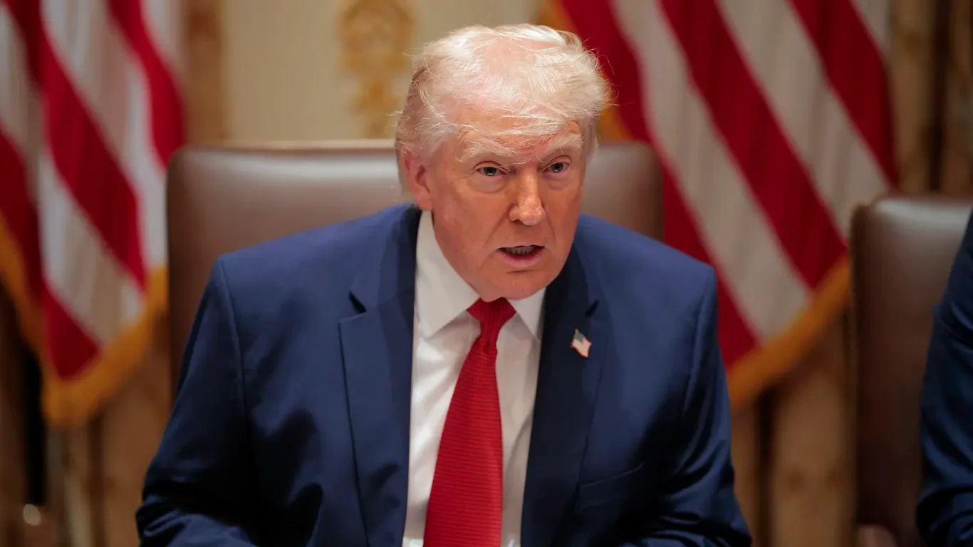 Cabinet Maps Midterm Playbook Amid War and Economic Jolt