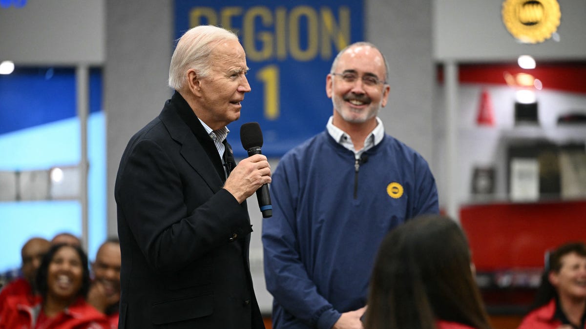 "2024 Campaign Update: Biden Returns to Michigan, Haley Secures First Victory"