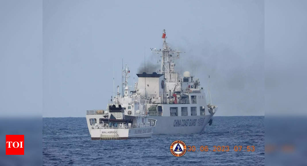 "US Expresses Concern as Chinese Ships Overwhelm Sea in Risky Maneuvers"