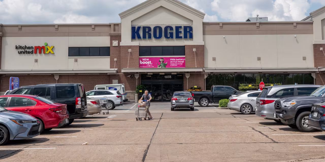 Kroger Boosts Sales Forecast Amid Shifting Consumer Spending
