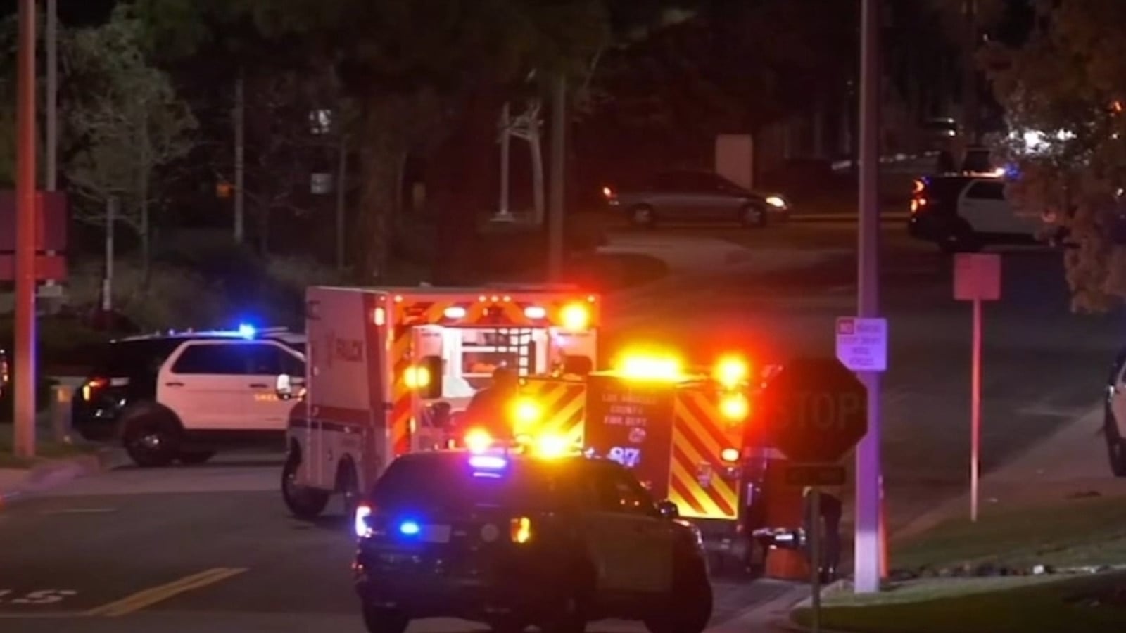 Featured image for Teen Fatally Shoots Herself in LA Sheriff's Station Lobby