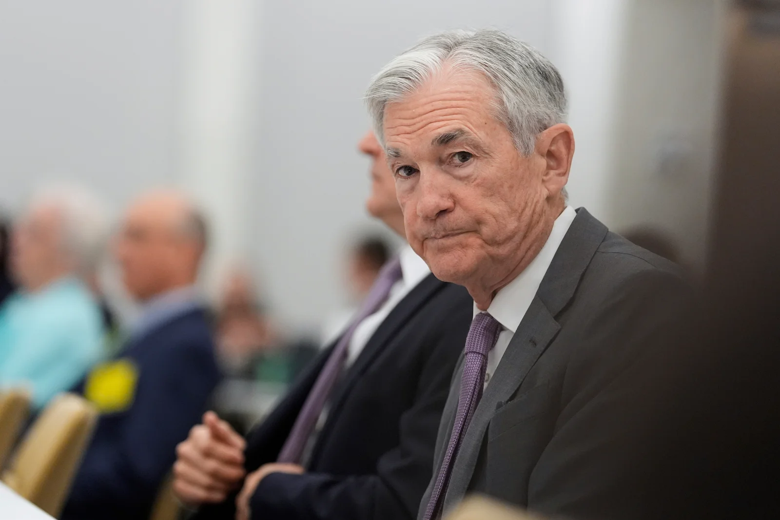 Federal Reserve Maintains Steady Rates Amid Economic Projections