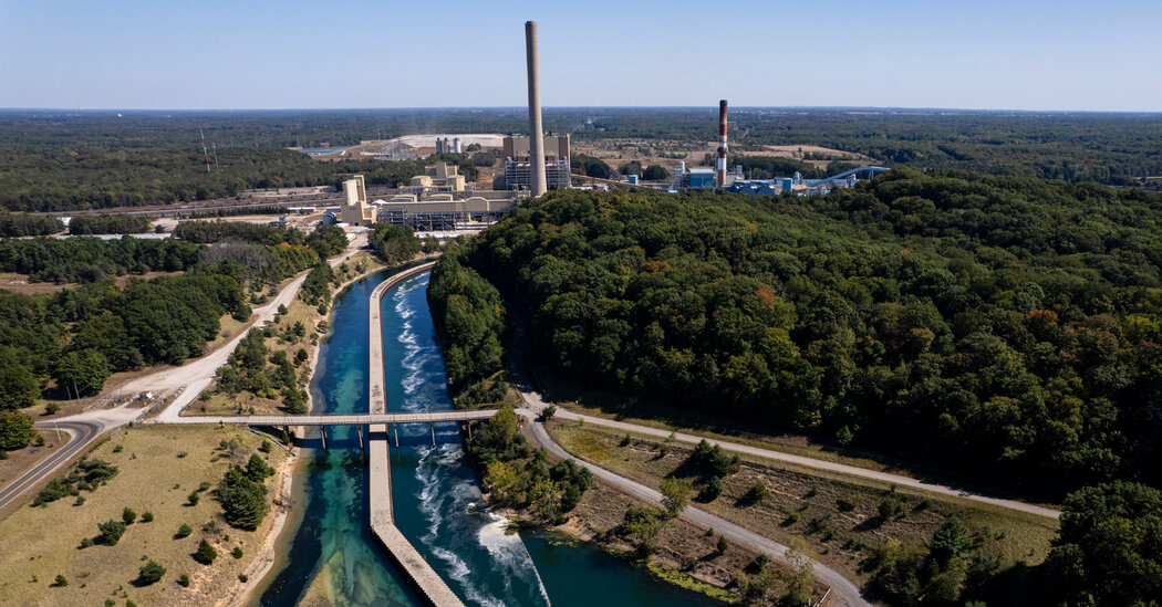 Featured image for Trump Administration Extends Operation of Coal and Gas Plants Amid Energy Emergency