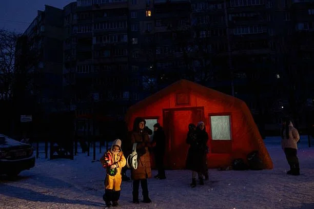 Drones hit Kyiv as heating crisis leaves thousands in the cold
