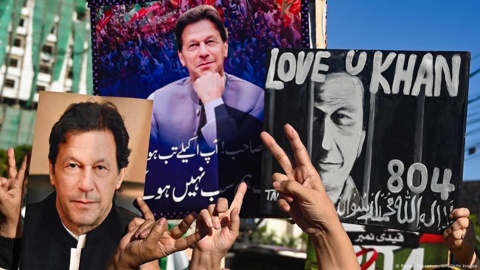 Featured image for Pakistan Moves to Ban Imran Khan's PTI Party