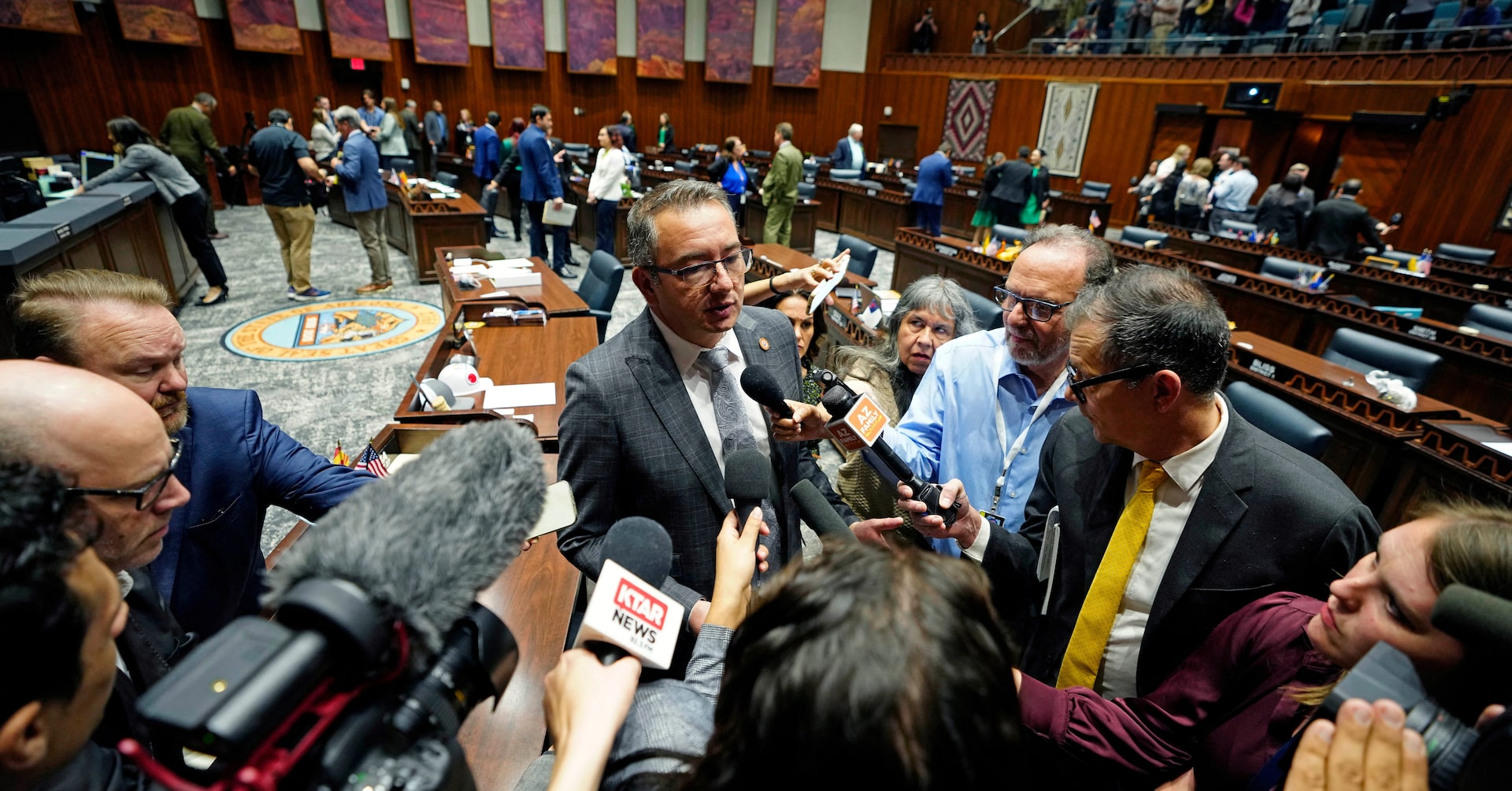 Featured image for "Arizona Republicans Maintain 1864 Abortion Ban Despite Democratic Efforts"