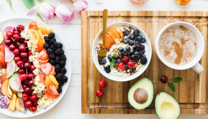 "Exploring Fruit-Based Weight Loss Strategies"