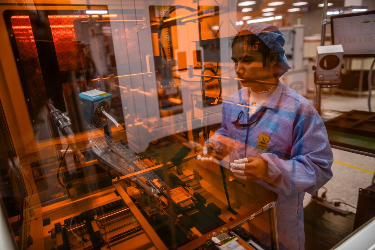 "India's Potential to Surpass China's Economic Growth by 2028"