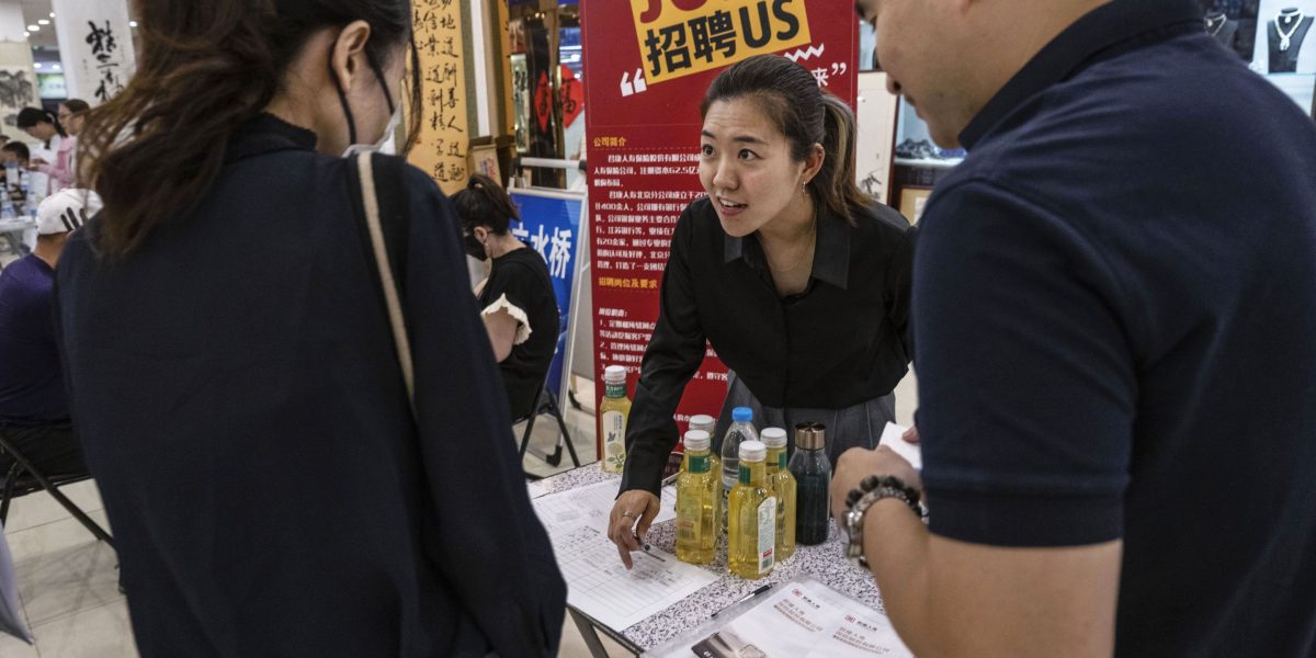 China's Deflation Threatens Global Economy with "Japanification"