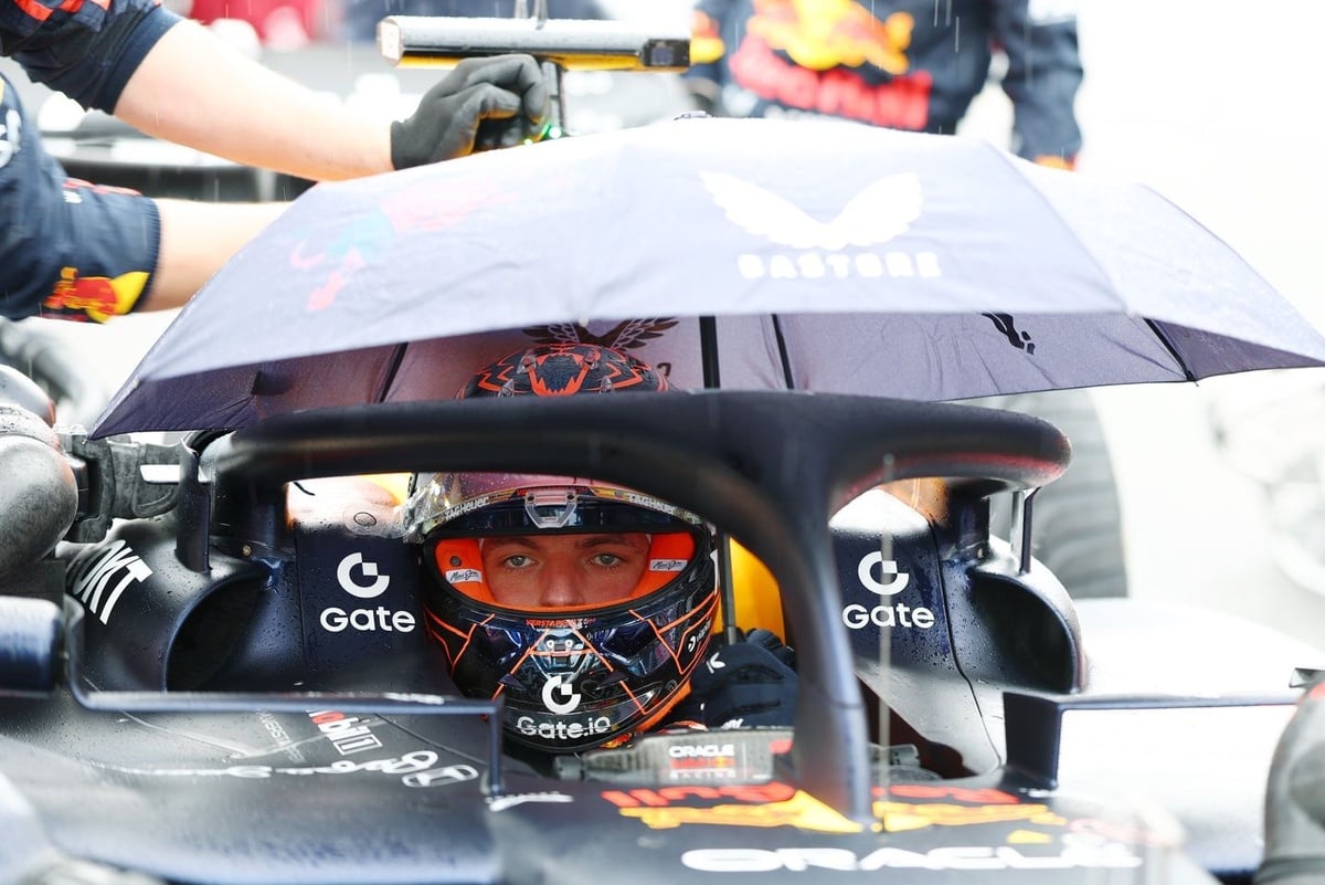 Featured image for Rain Delays Start of F1 Belgian GP at Spa