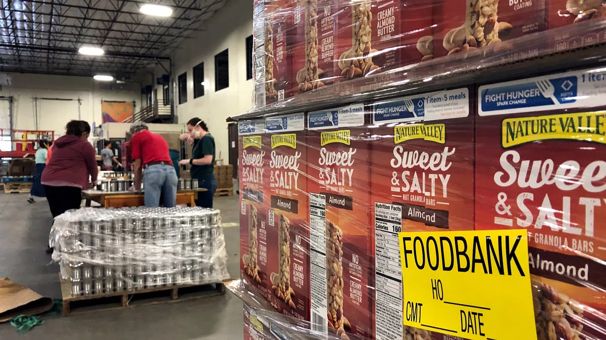 Featured image for US to Halt Food Aid Payments in November, Affecting 40 Million People