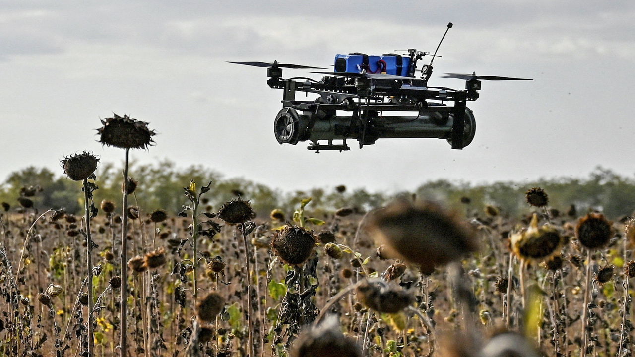 Featured image for Ukraine's Innovative Drone Warfare: AI and Uncrewed Vehicles in Action