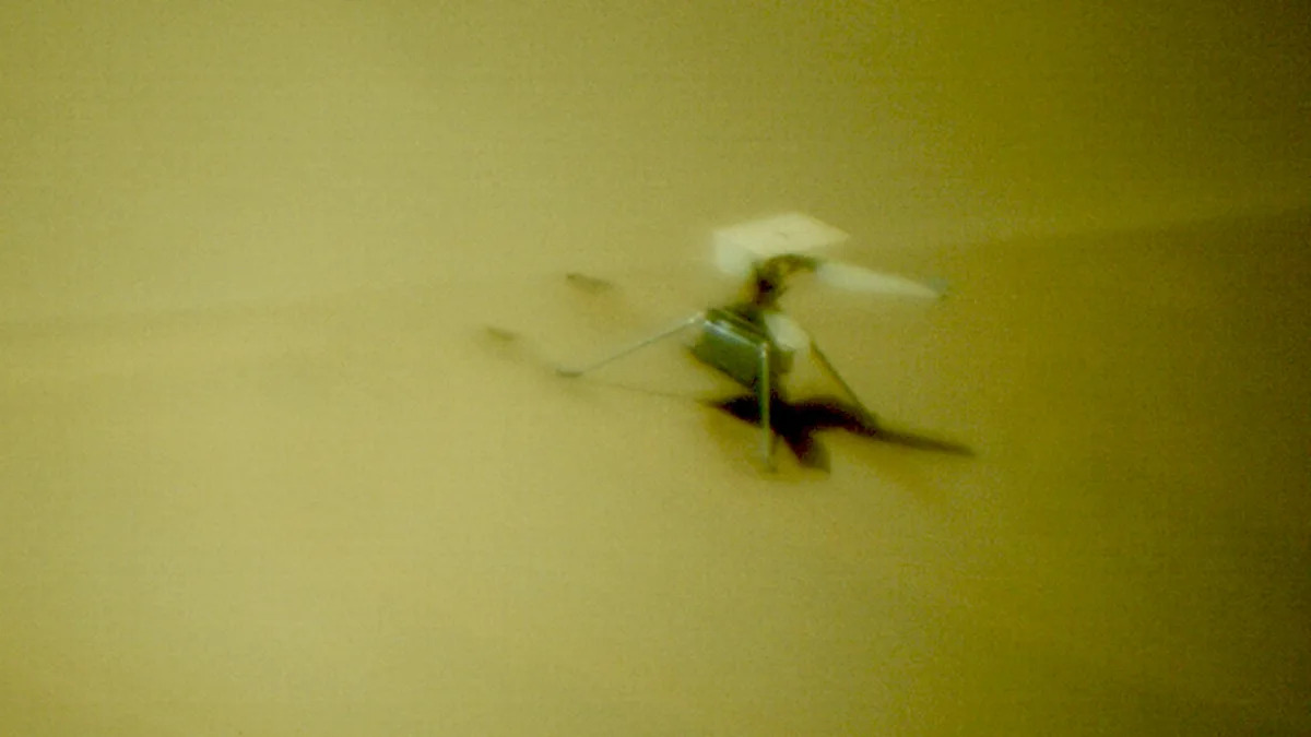 "Ingenuity Mars Helicopter's Rotor Blade Snapped in Hard Landing: Video and Photo Evidence"