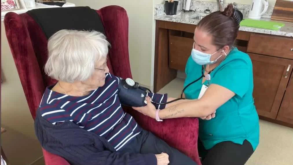 "New Hampshire and Massachusetts Companies Consider 4-Day Work Weeks to Address Staffing Issues"