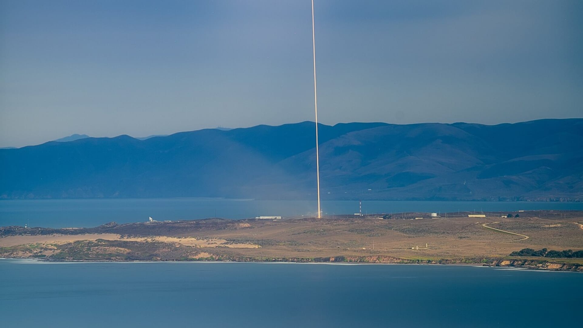 Featured image for "2023 Sees Resurgence in Space Investment and Sector M&A, Report Finds"