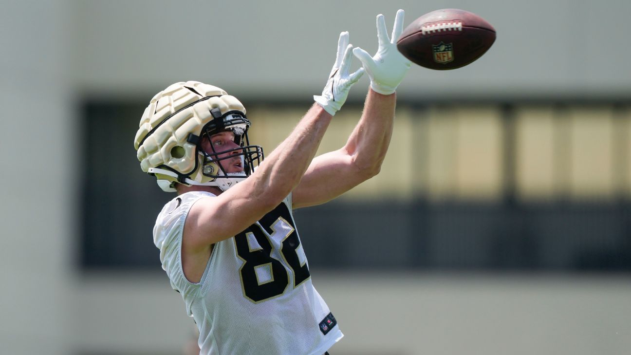 Saints' Foster Moreau Returns to Practice After Cancer Scare at OTAs