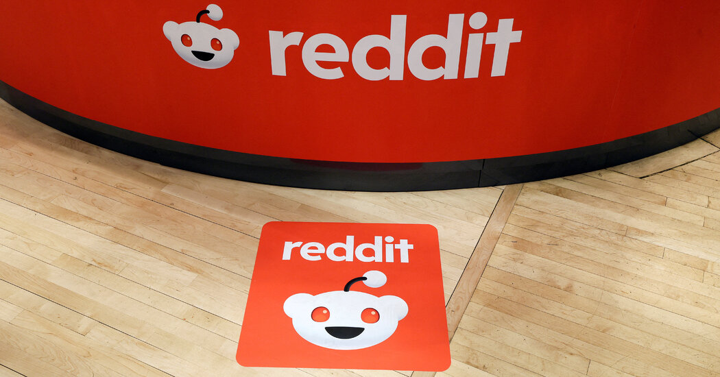 Featured image for Reddit Faces Major Outage, Users Report Widespread Issues