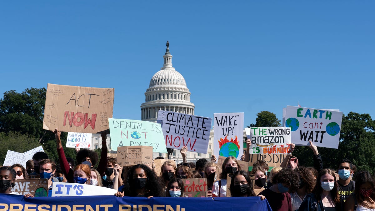 "USA Today Ipsos Poll Reveals Deep Divisions in America Over Climate Change"
